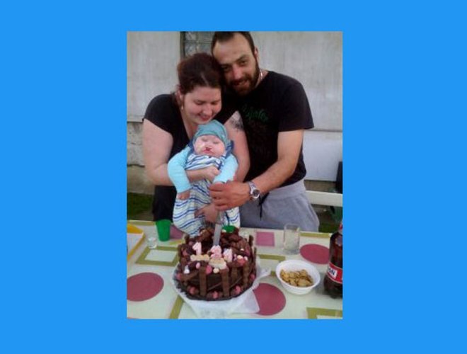 Viktorko so svojimi rodičmi